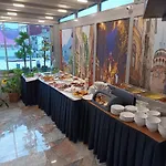 Hotel Grand Bona Sera 2*